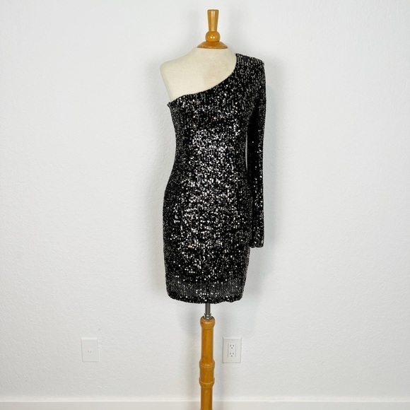 NOOKIE Fortune One-shoulder Mini Dress - Picture 2 of 9